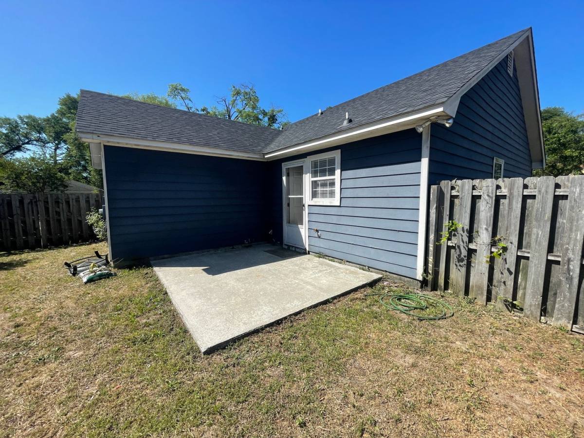 House for rent at 1921 Oak St, Wilmington, NC 28401