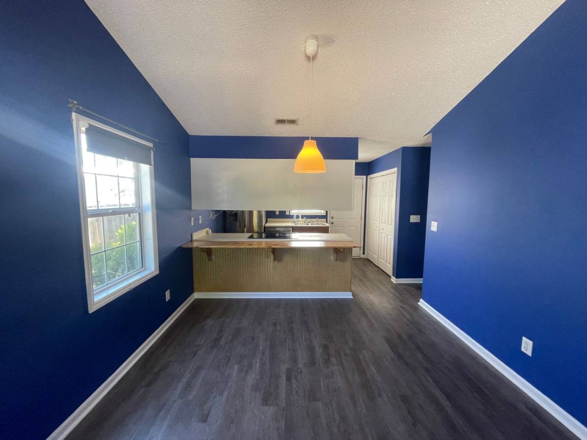 House for rent at 1921 Oak St, Wilmington, NC 28401