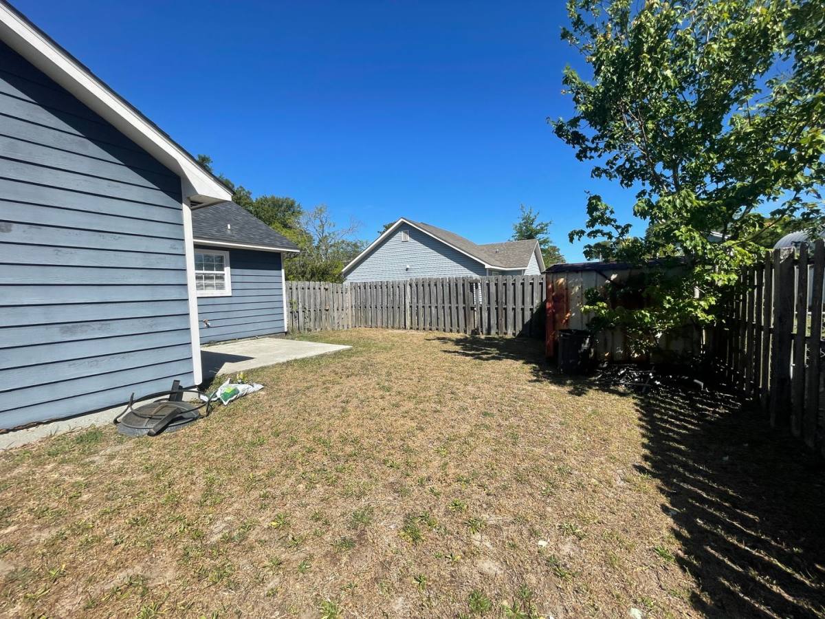 House for rent at 1921 Oak St, Wilmington, NC 28401