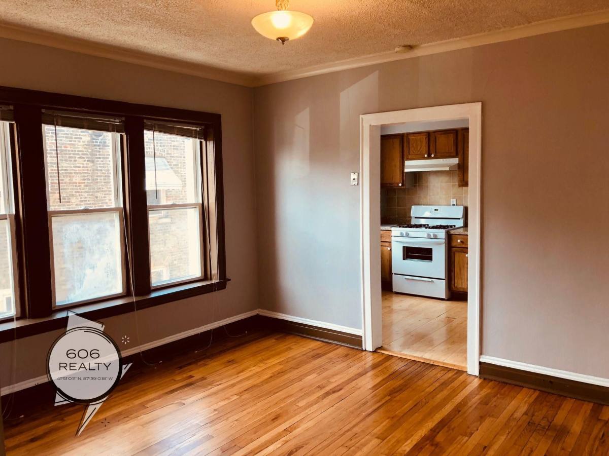 Apartment for rent at 5214 W Crystal St, Chicago, IL 60651