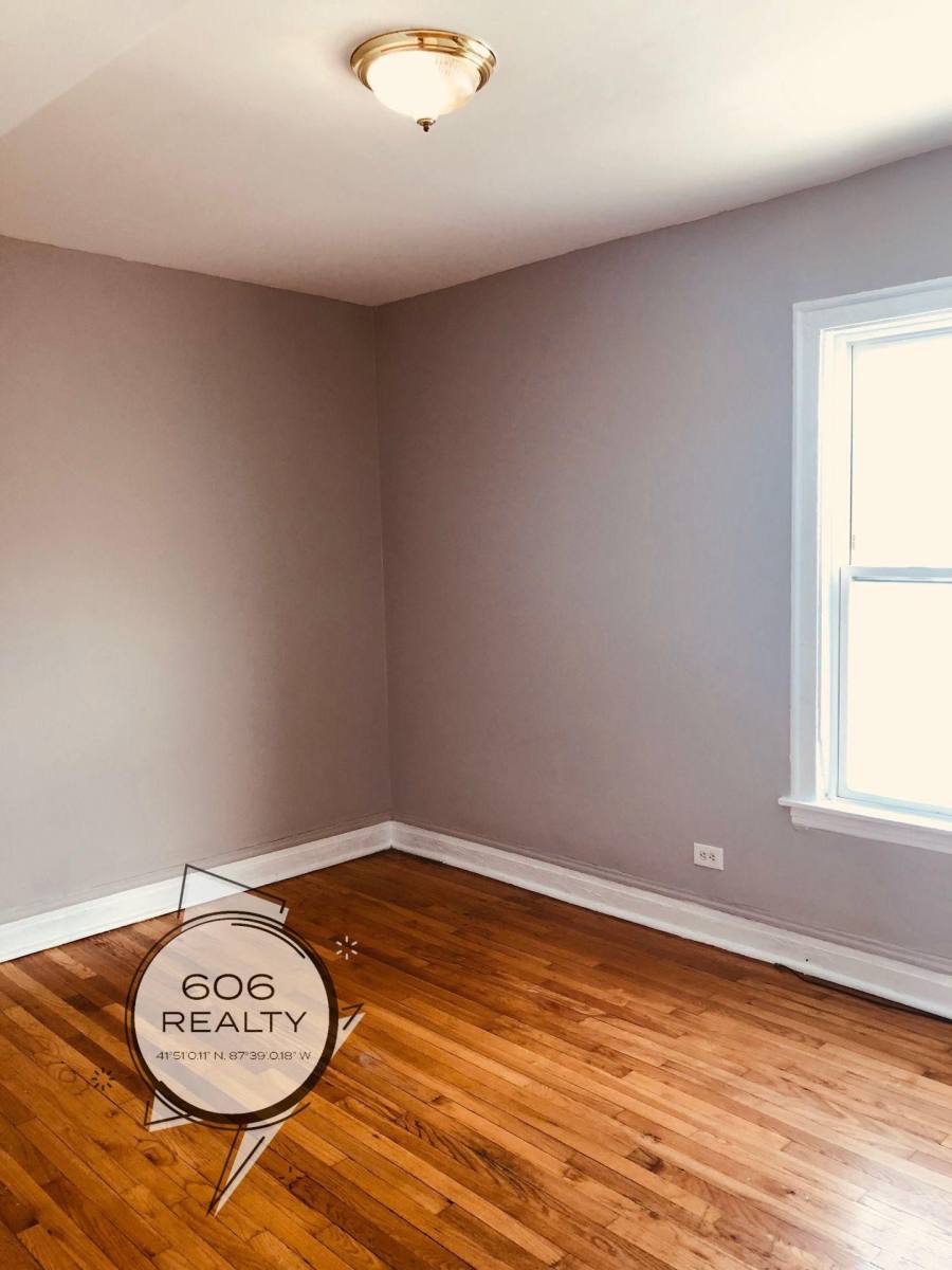 Apartment for rent at 5214 W Crystal St, Chicago, IL 60651