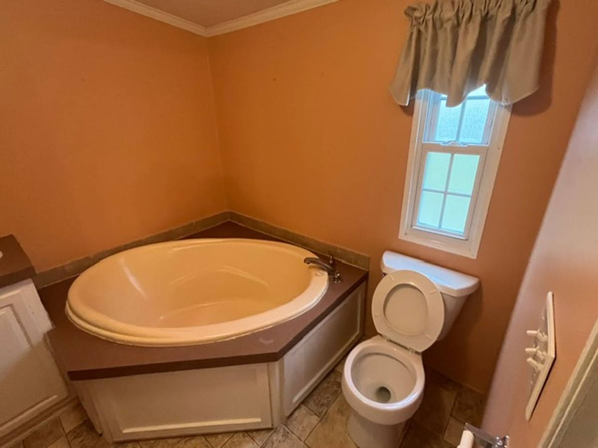 House for rent at 882 Nobles Mill Rd, Deep Run, NC 28525