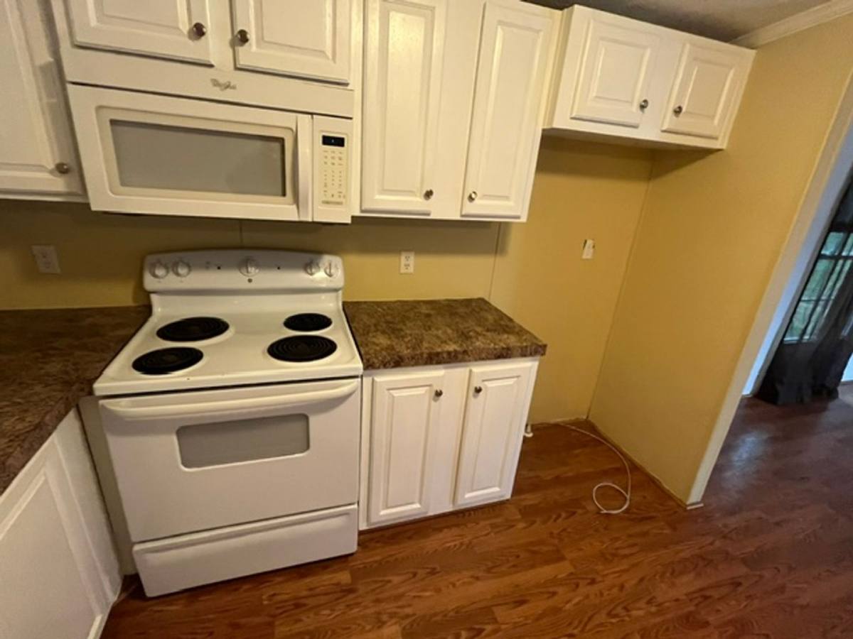 House for rent at 882 Nobles Mill Rd, Deep Run, NC 28525