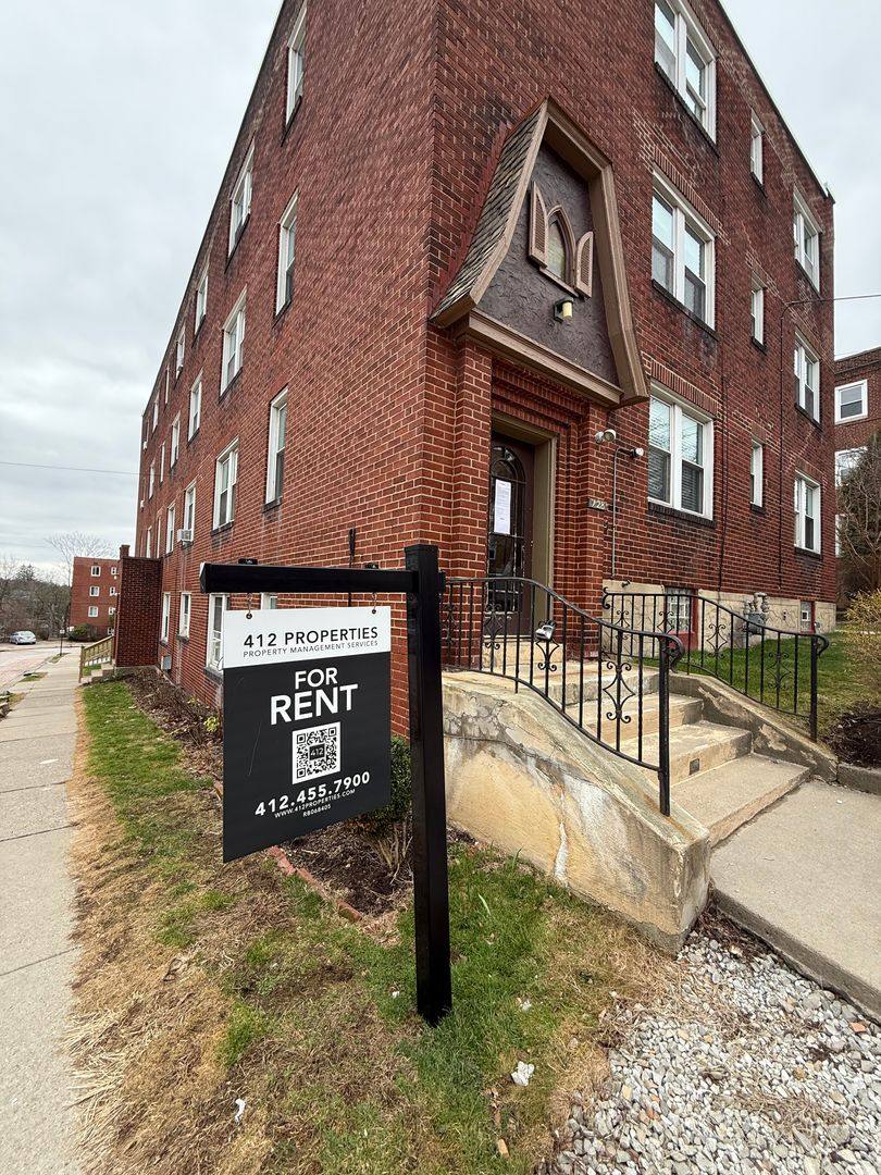 Apartment for rent at 126-128 Central Square, Pittsburgh, PA 15228