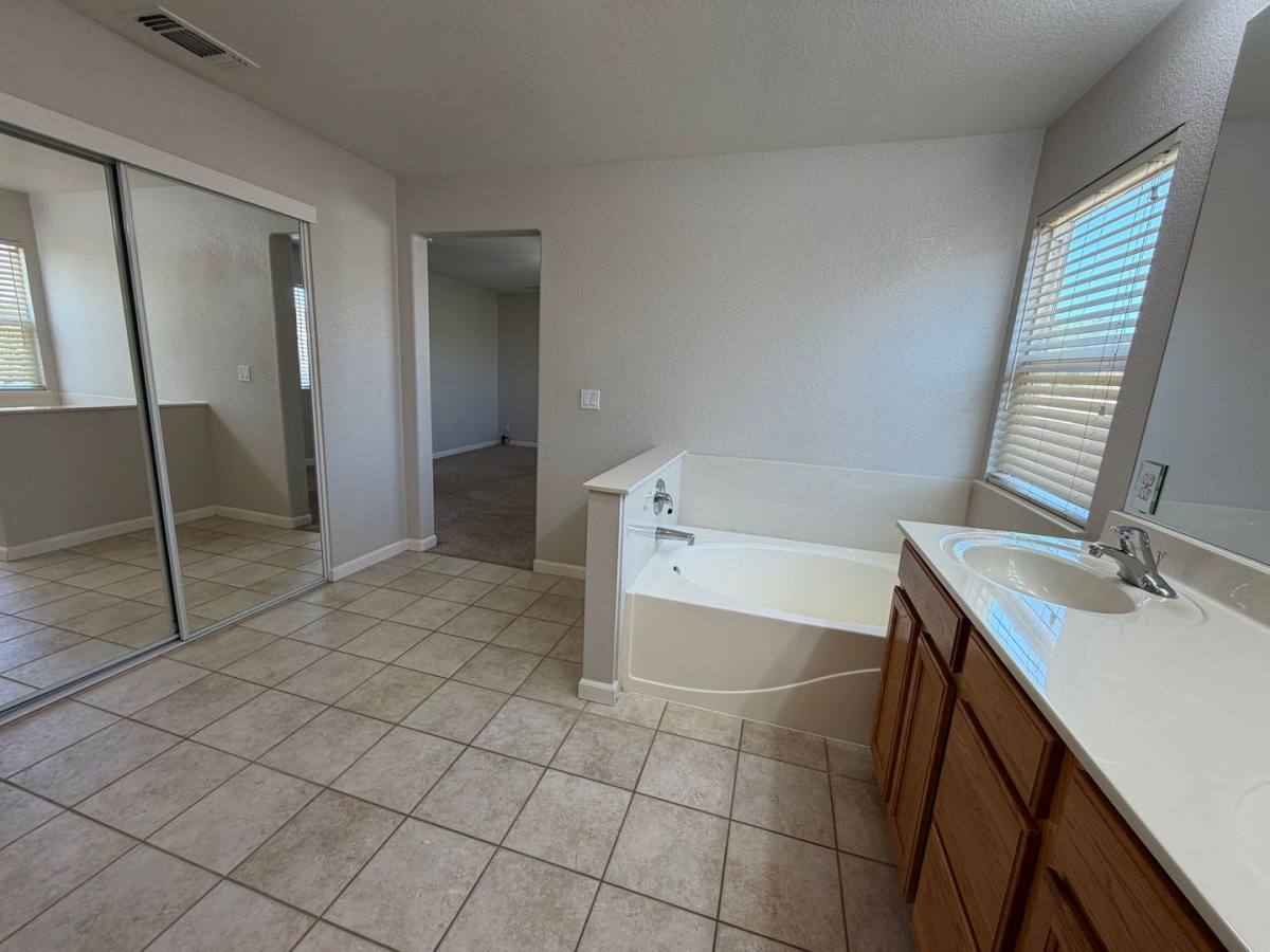 House for rent at 1613 Little Rock Circle, Suisun City, CA 94585