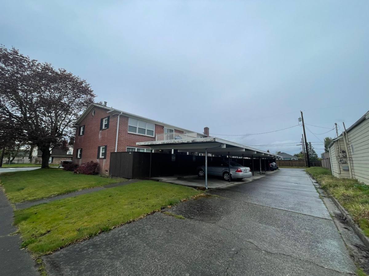 Apartment for rent at 804 808 Columbia Ave, Marysville, WA 98270