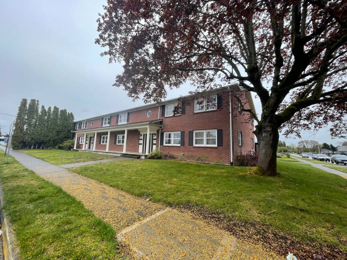 Apartment for rent at 804 808 Columbia Ave, Marysville, WA 98270