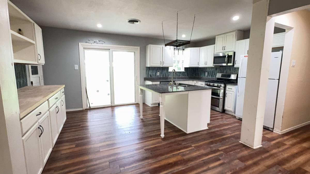 House for rent at 911 Leonhard St, Copperas Cove, TX 76522