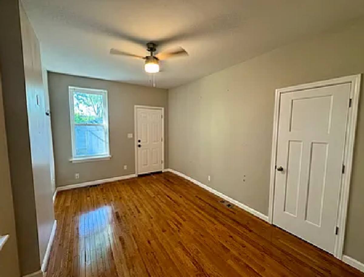 Apartment for rent at 4414 Swan Ave, Saint Louis, MO 63110