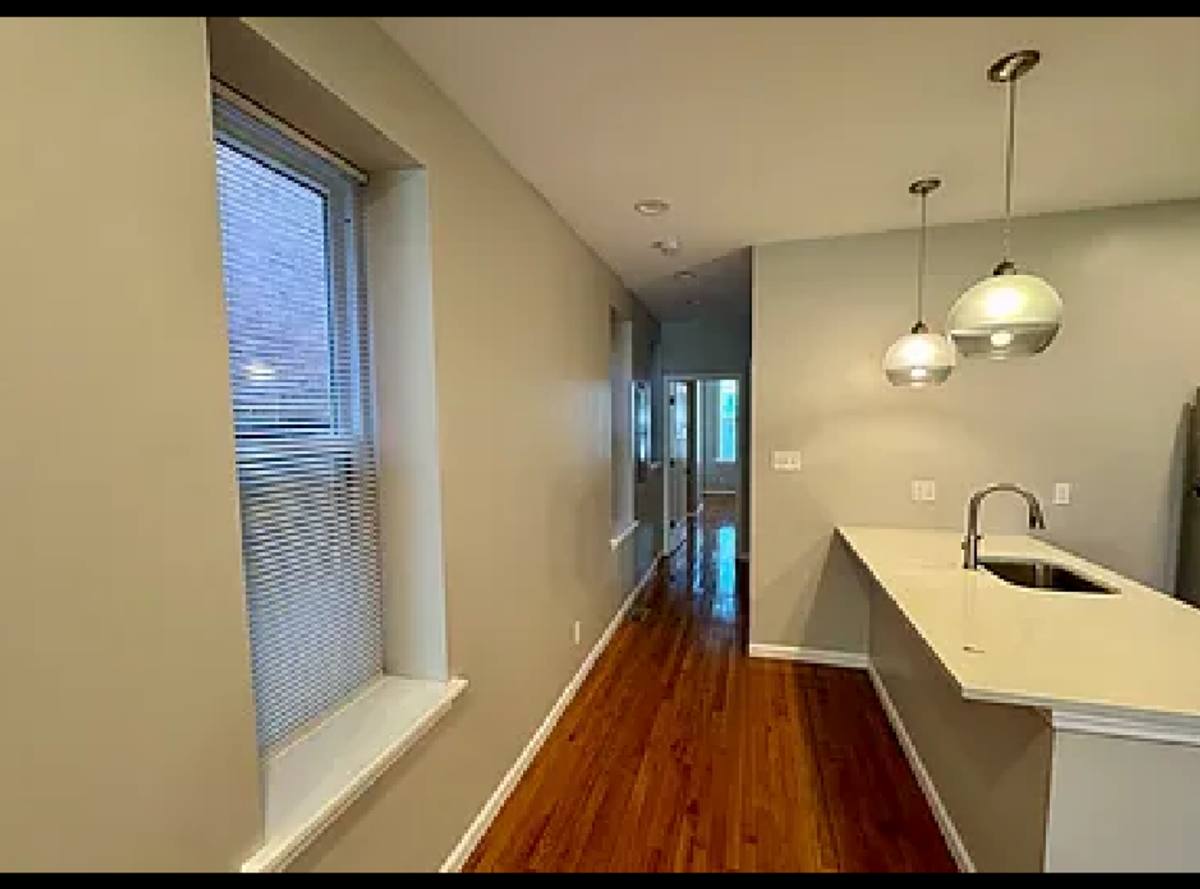 Apartment for rent at 4414 Swan Ave, Saint Louis, MO 63110