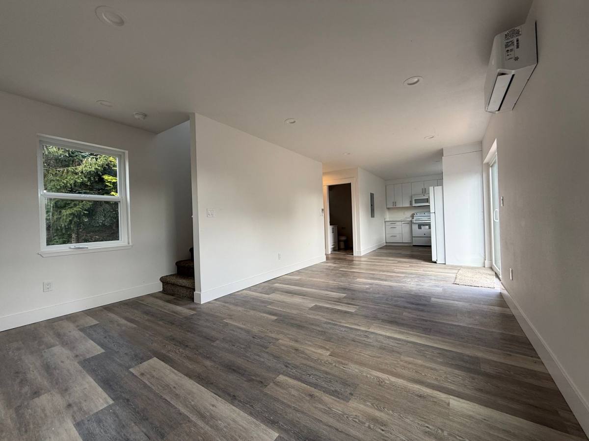 Apartment for rent at 912 Alabama St, Bellingham, WA 98225