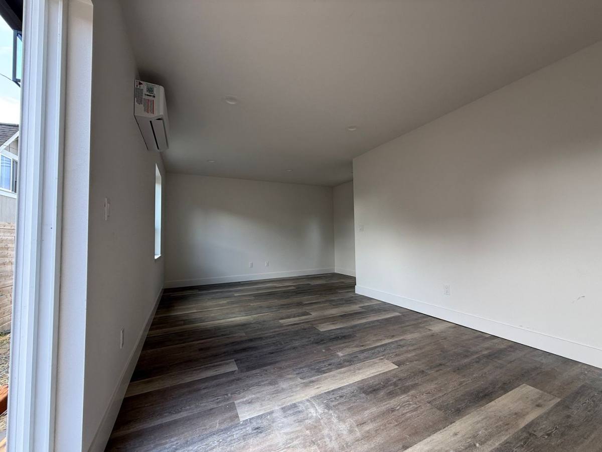 Apartment for rent at 912 Alabama St, Bellingham, WA 98225