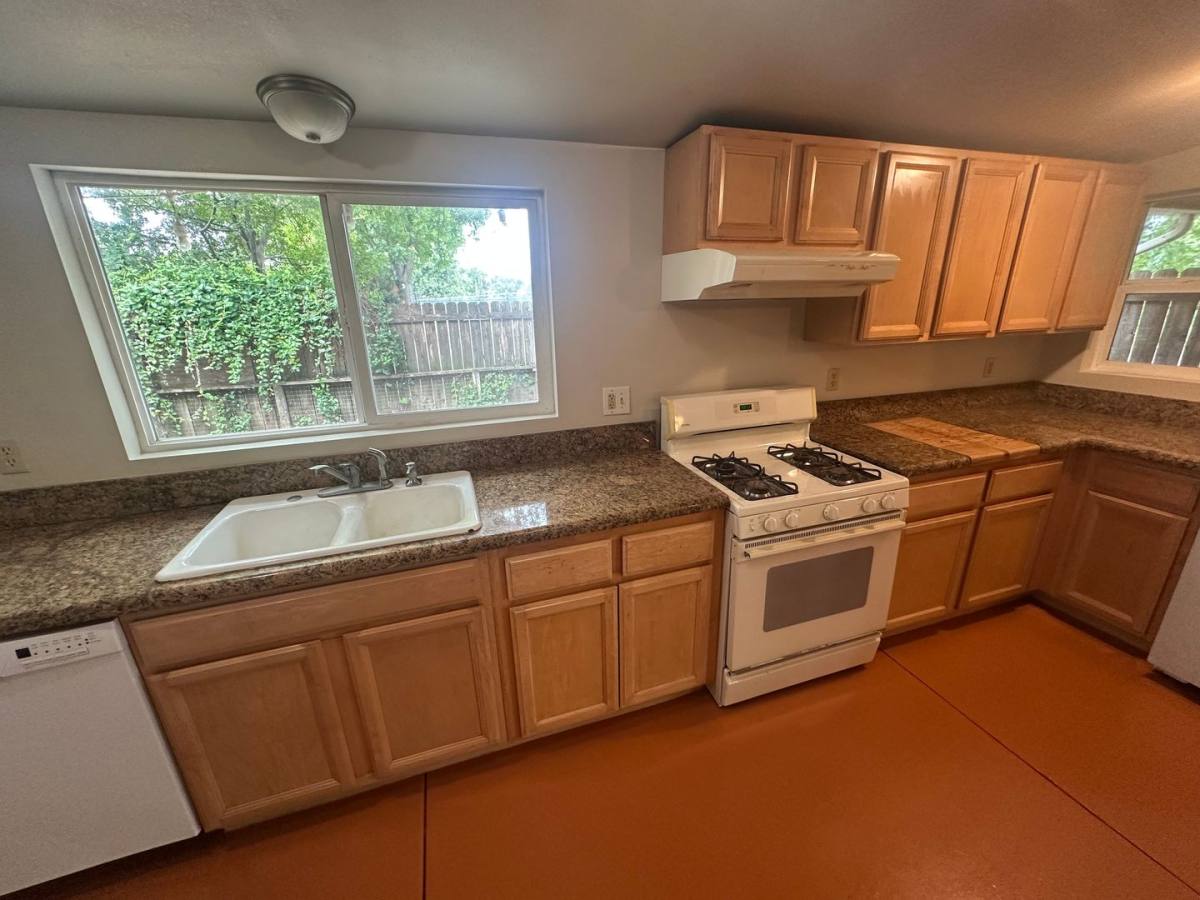 House for rent at 2050 Laburnum Ave, Chico, CA 95926
