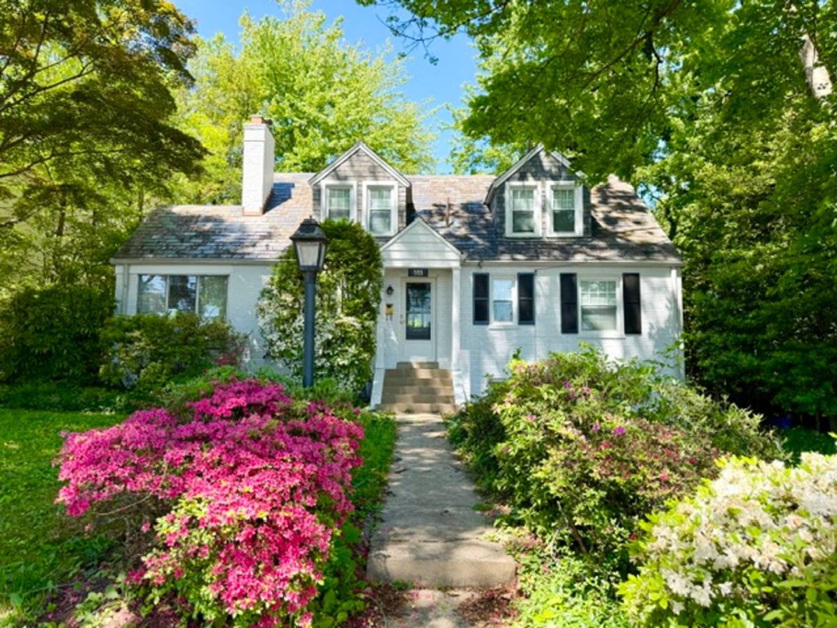 House for rent at 811 Forest Glen Rd, Silver Spring, MD 20901