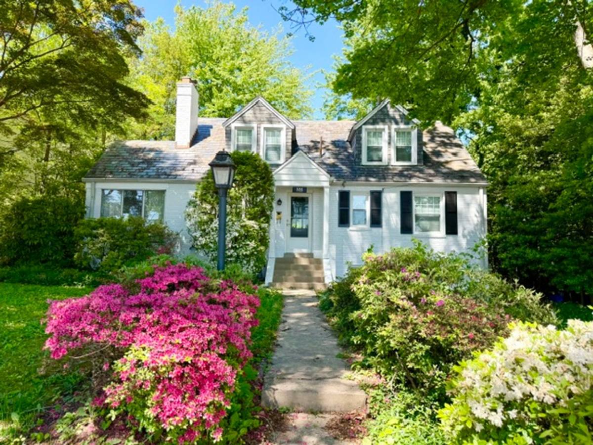 House for rent at 811 Forest Glen Rd, Silver Spring, MD 20901