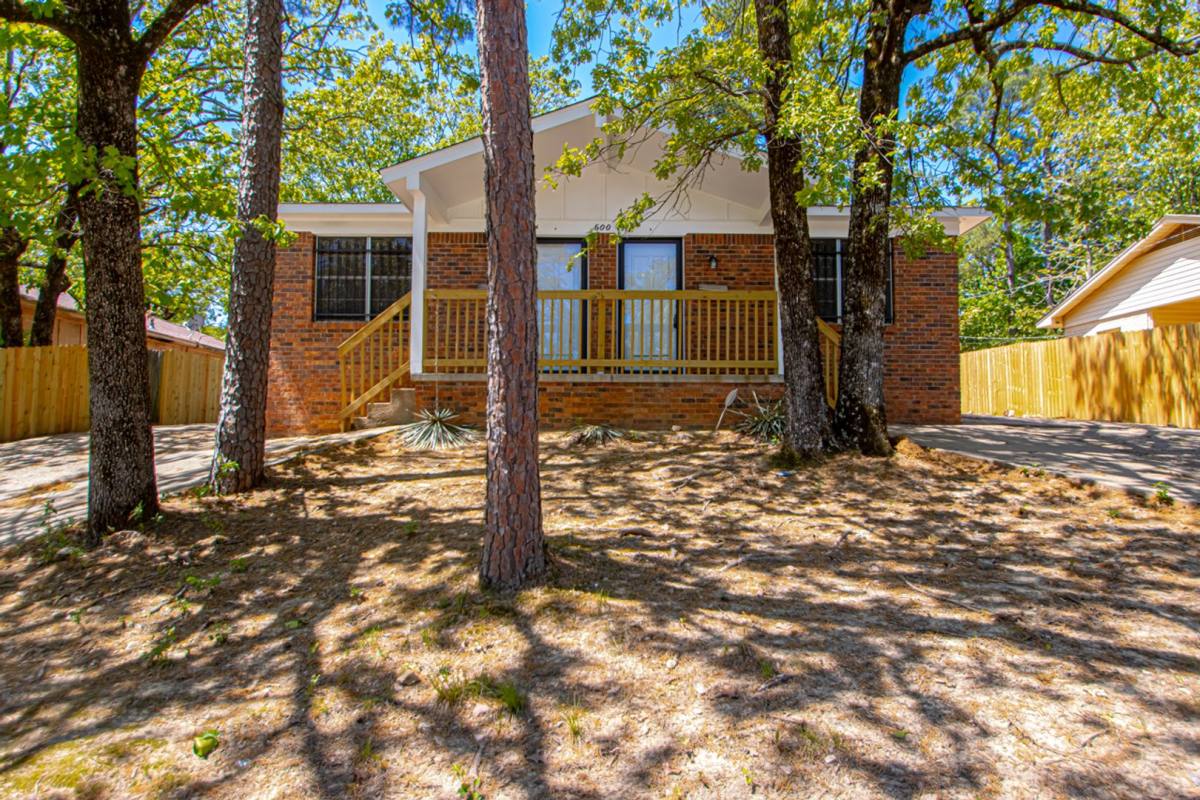 Apartment for rent at 600 Mimi Lane, Little Rock, AR 72211