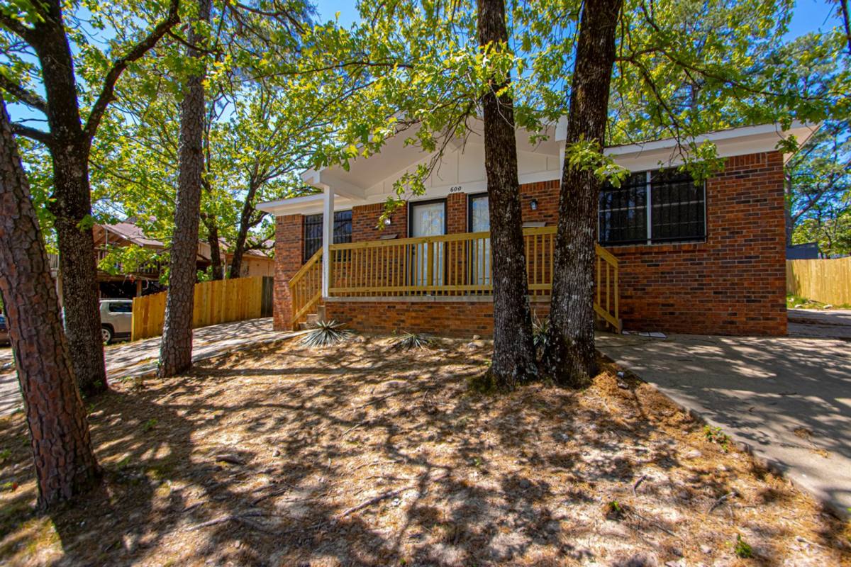Apartment for rent at 600 Mimi Lane, Little Rock, AR 72211