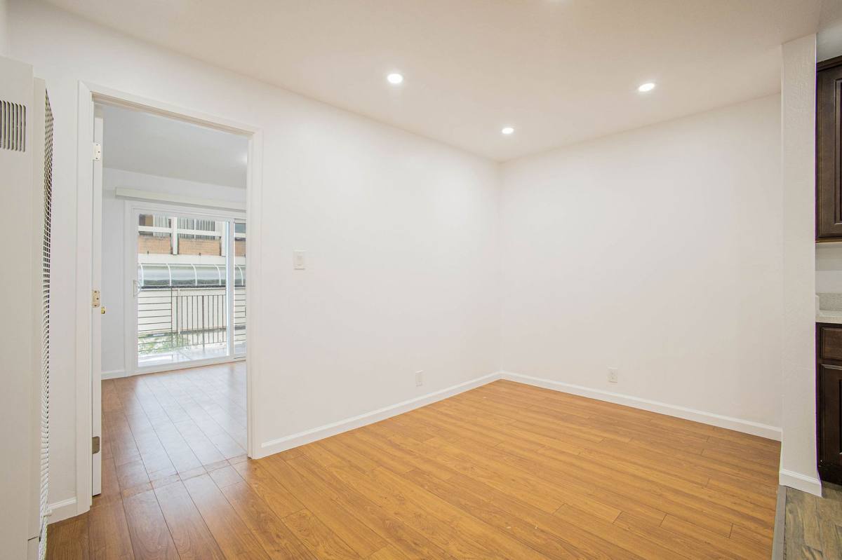 Apartment for rent at 137 Montecito Ave, Oakland, CA 94610
