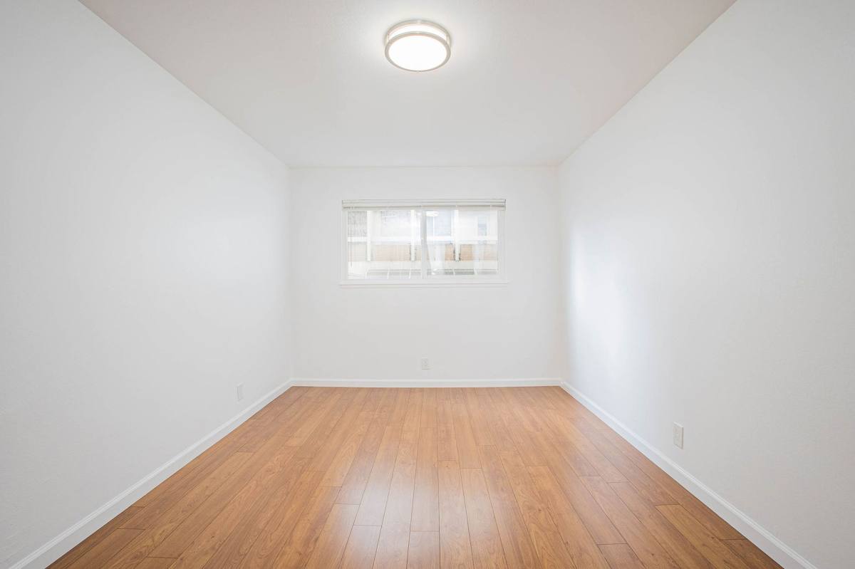 Apartment for rent at 137 Montecito Ave, Oakland, CA 94610
