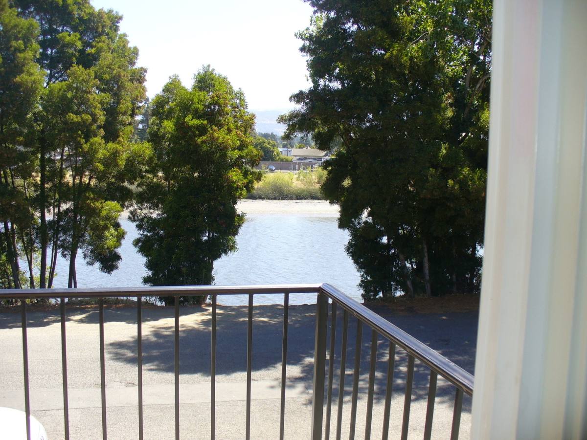 Apartment for rent at 511-525 Riverside Dr, Napa, CA 94559