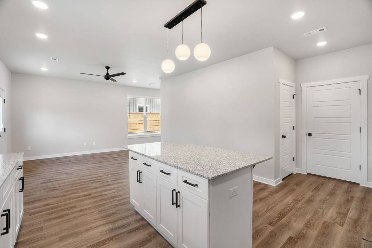Apartment for rent at 840 Birdmaster Dr, Pea Ridge, AR 72751