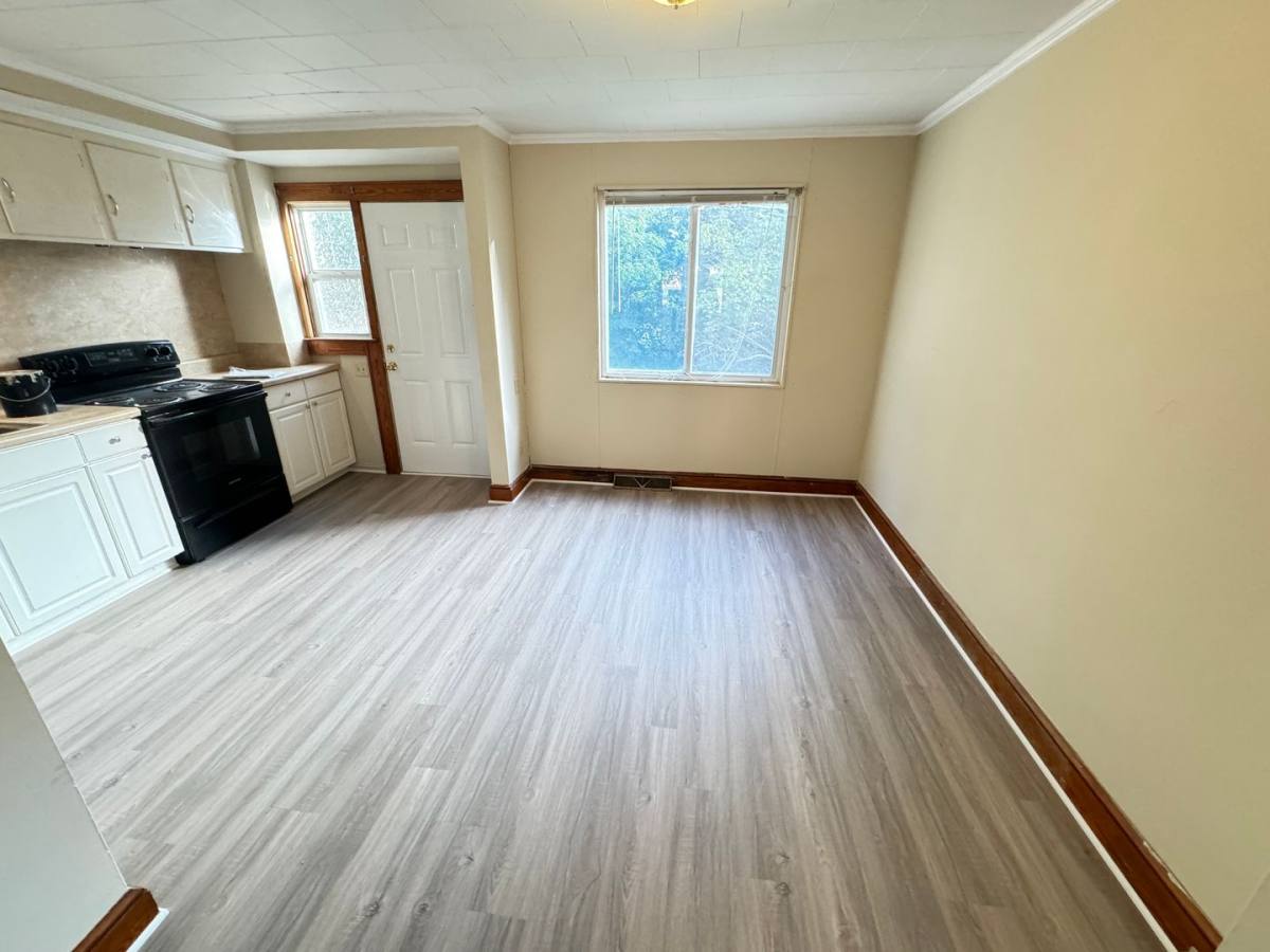 Townhouse for rent at 107-C S Walnut Gq St, Salisbury, NC 28146