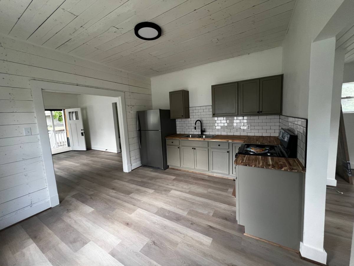 House for rent at 909 N 10th St, Waco, TX 76707