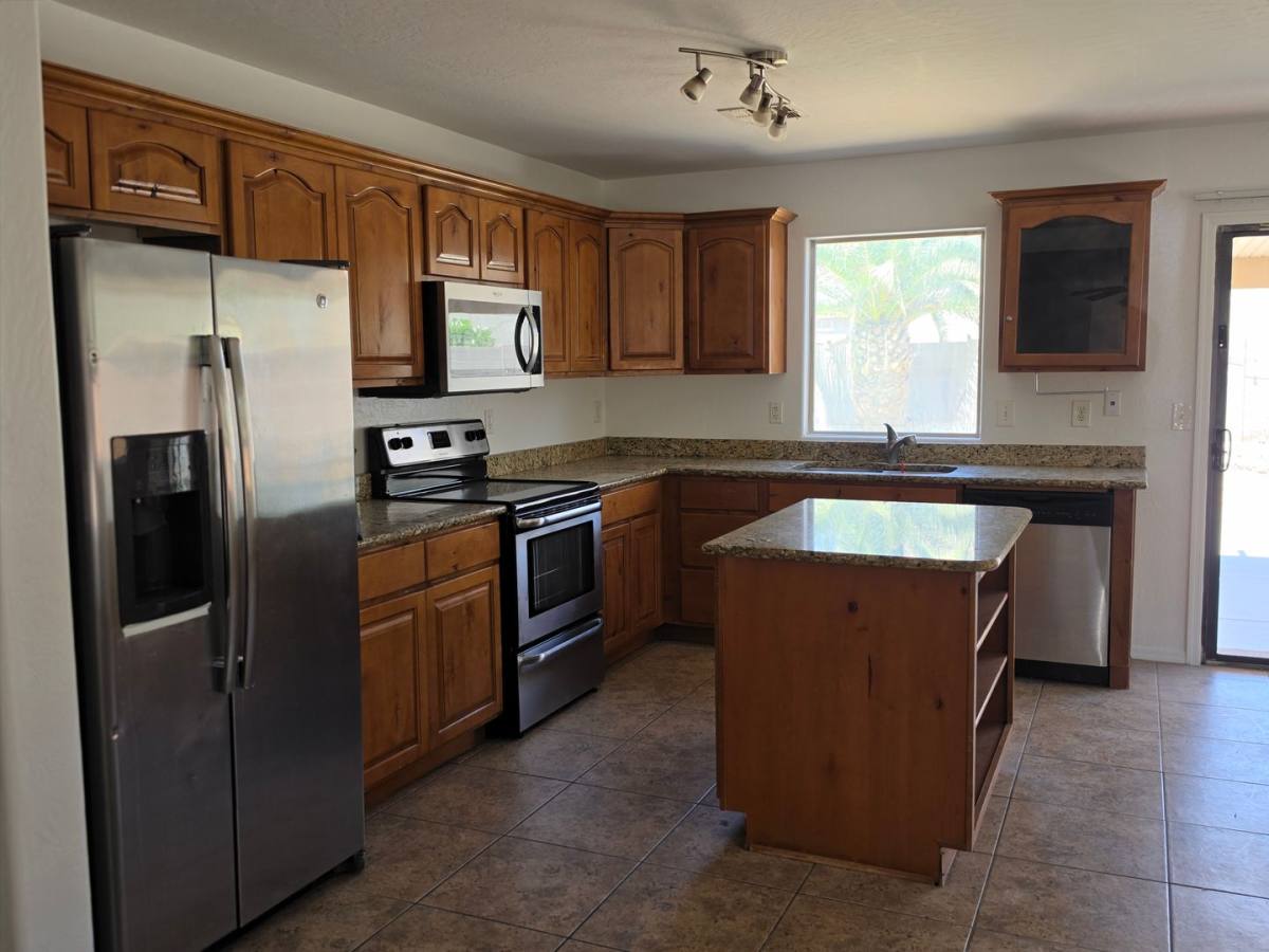 House for rent at 2068 E Andalusian Loop, San Tan Valley, AZ 85140