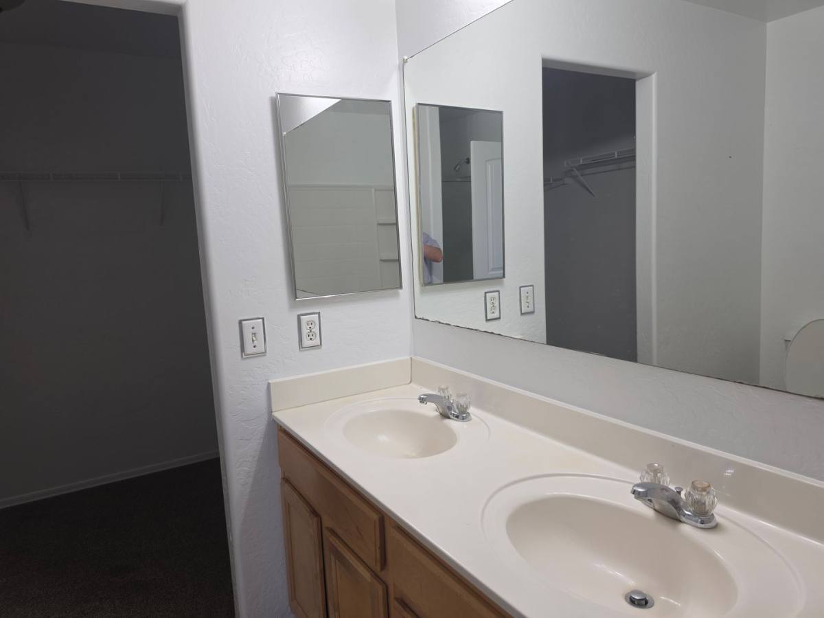House for rent at 2068 E Andalusian Loop, San Tan Valley, AZ 85140