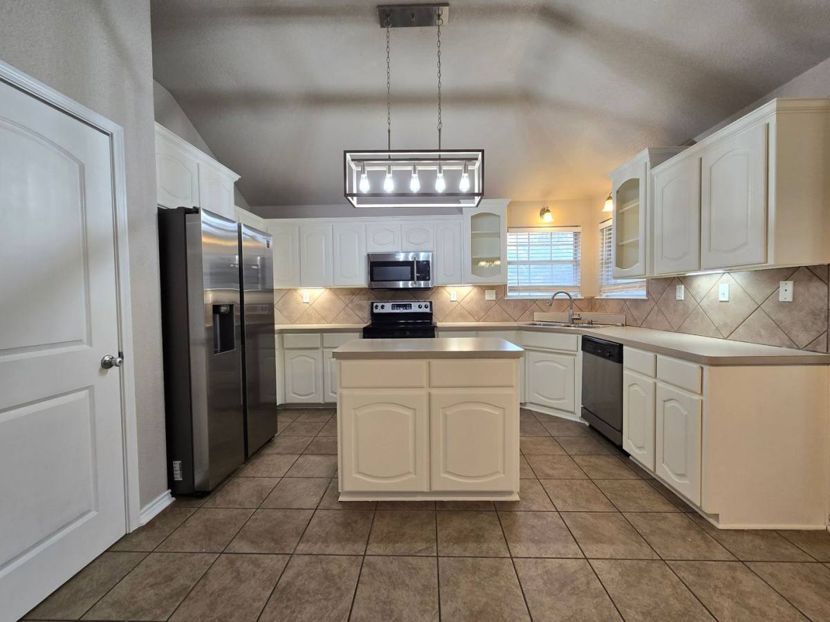 House for rent at 5609 Hunters Ridge Trail, Killeen, TX 76542
