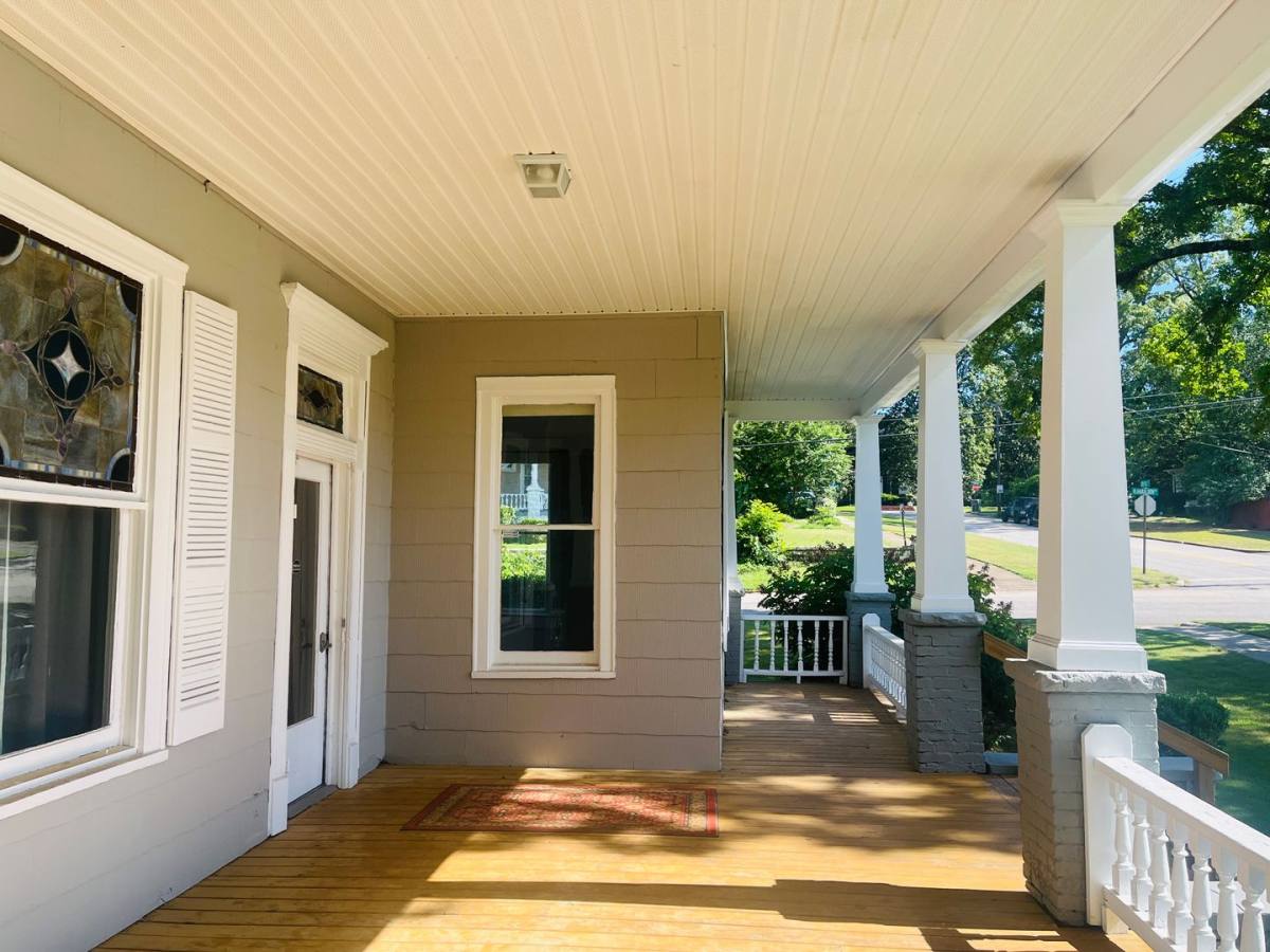 Apartment for rent at 109 Ben Hill St, Lagrange, GA 30240