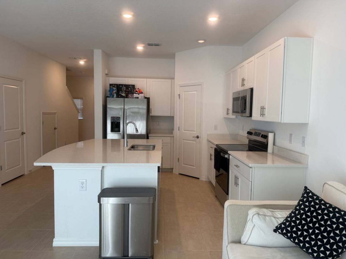 Townhouse for rent at 11820 Glenside Terrace, Palmetto, FL 34221