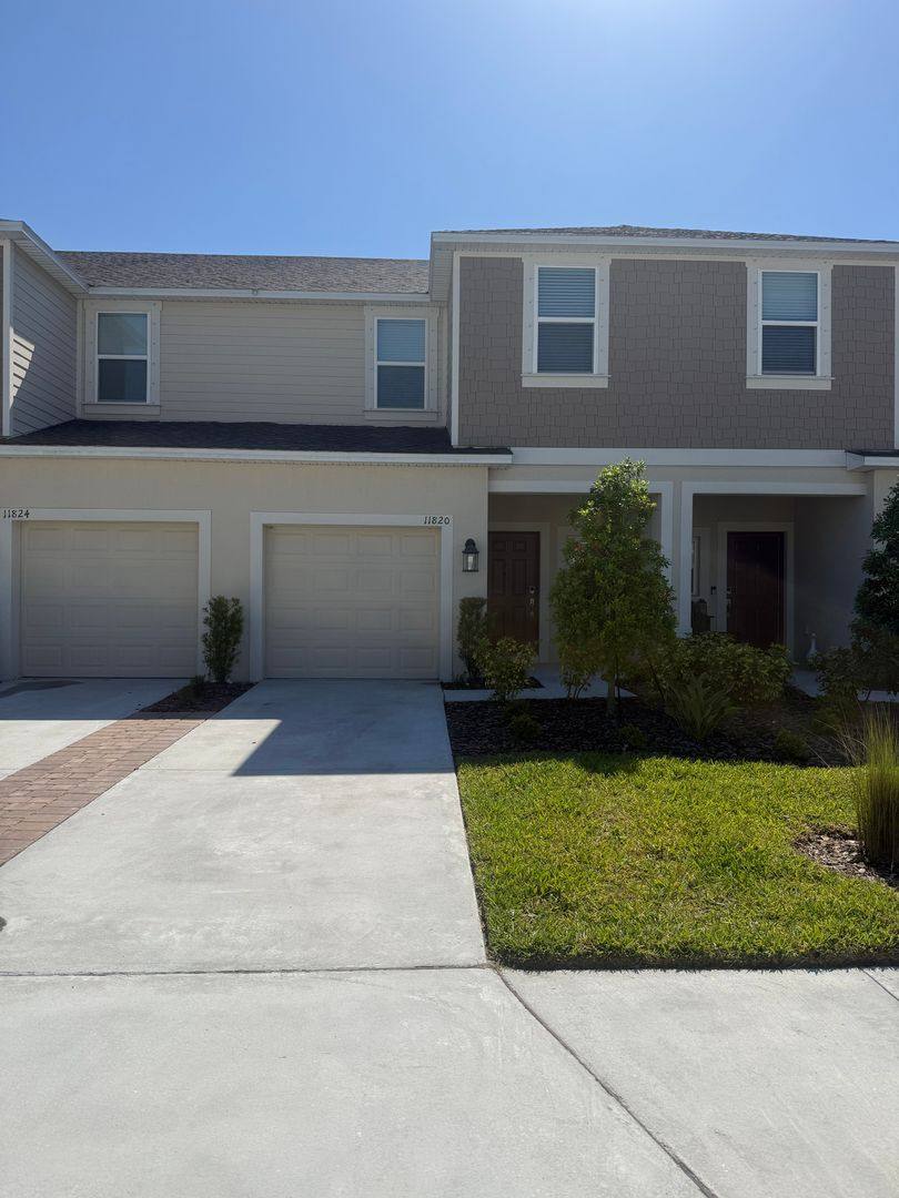 Townhouse for rent at 11820 Glenside Terrace, Palmetto, FL 34221
