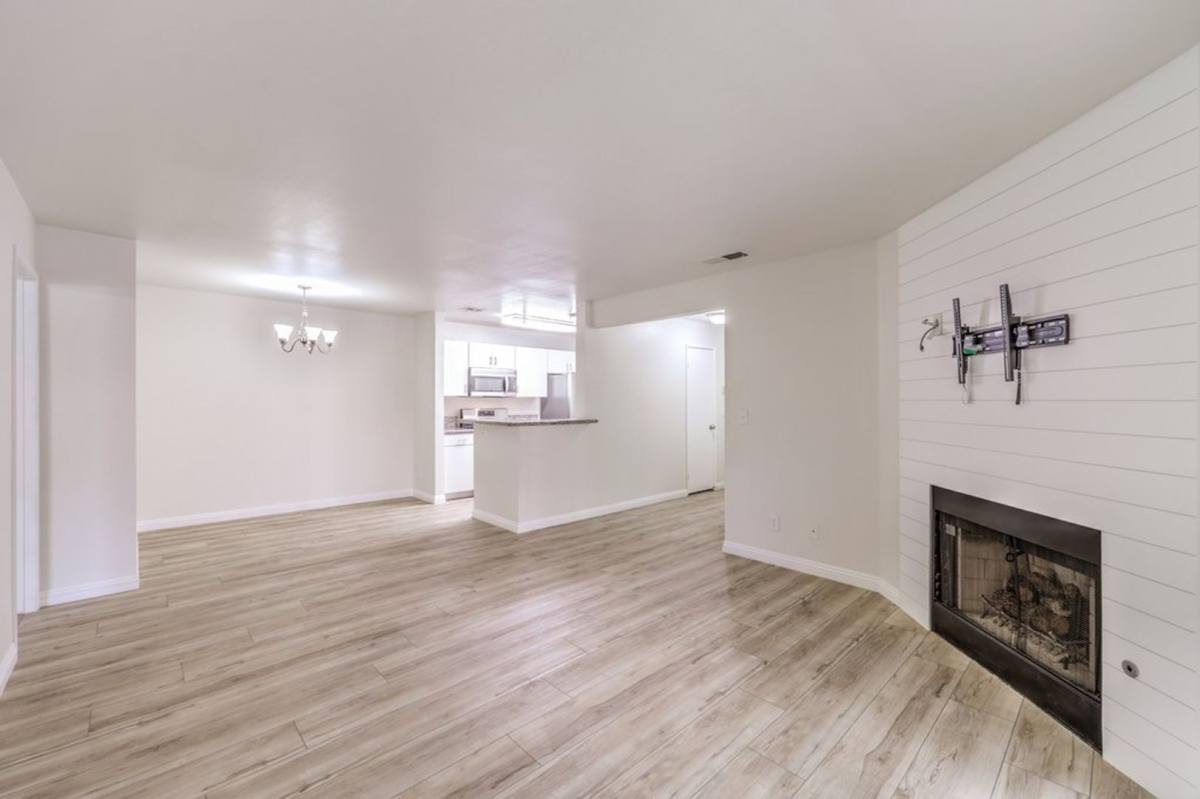 Condo for rent at 2200 Soutrh Fort Apache Rd, Las Vegas, NV 89117
