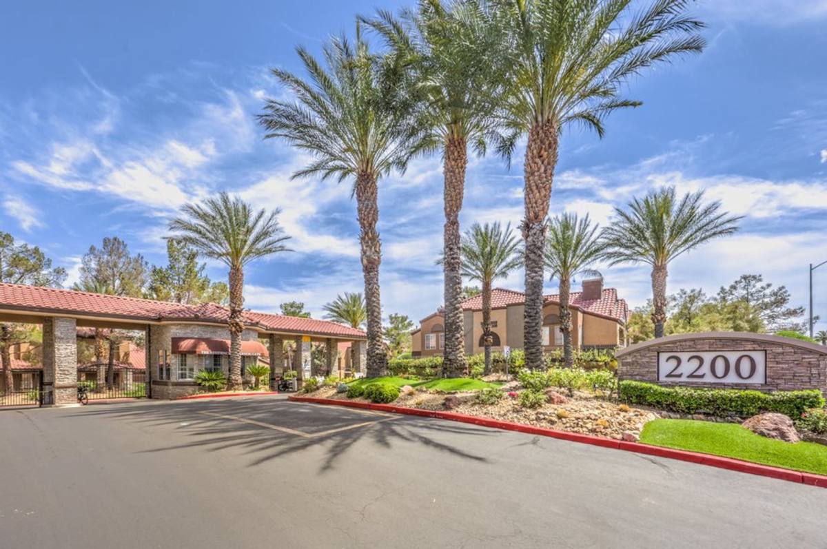 Condo for rent at 2200 Soutrh Fort Apache Rd, Las Vegas, NV 89117
