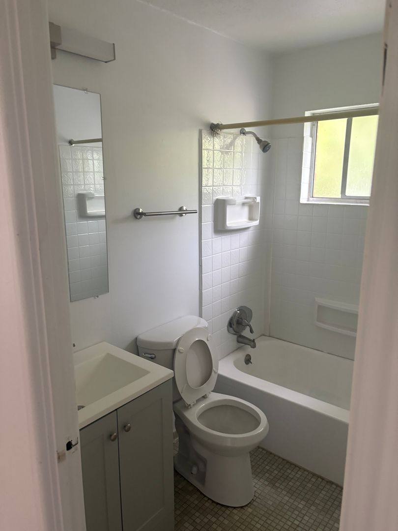 Apartment for rent at 1 Main St, Addyston, OH 45001