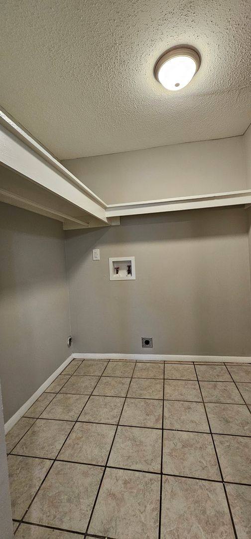 Apartment for rent at 314 Kenbrook Dr, Vandalia, OH 45377