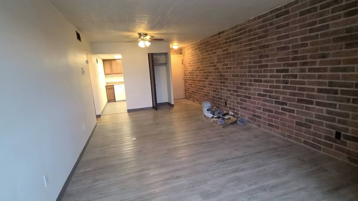 Apartment for rent at 10 N Meadowcroft Ave, Pittsburgh, PA 15216