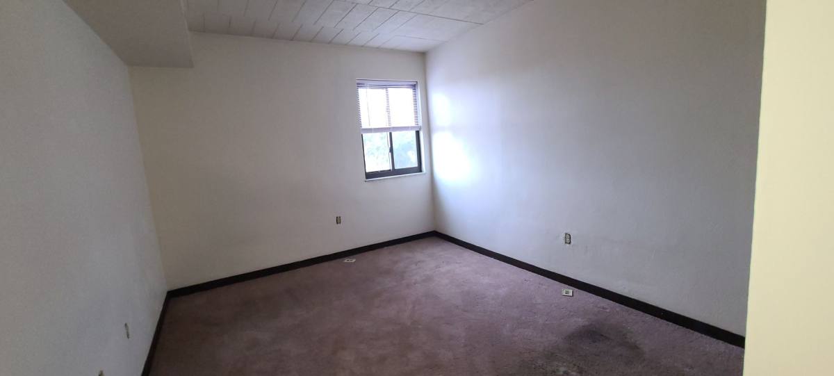 Apartment for rent at 10 N Meadowcroft Ave, Pittsburgh, PA 15216