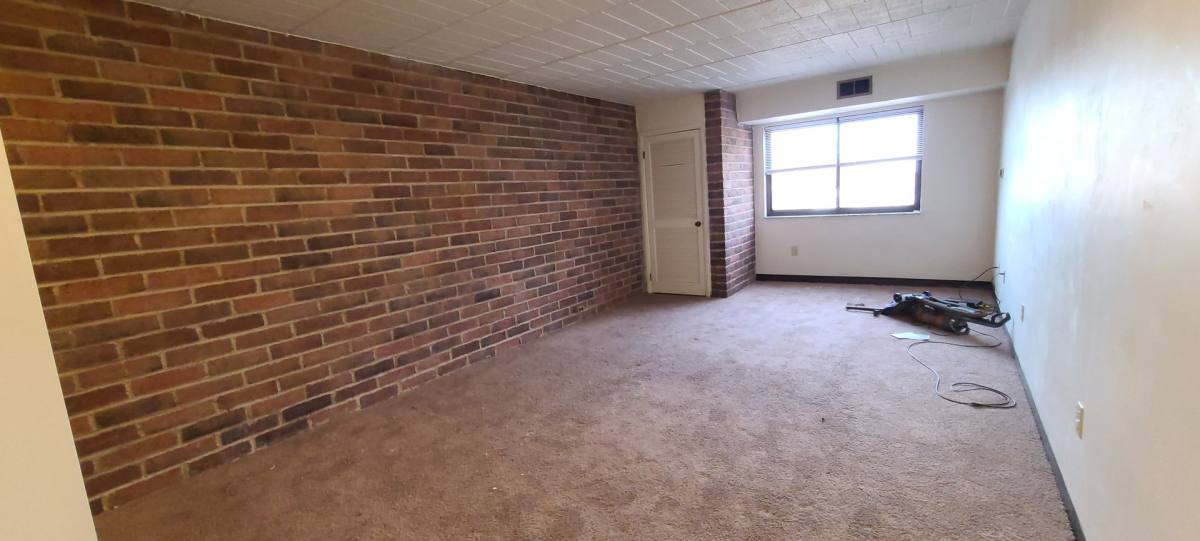 Apartment for rent at 10 N Meadowcroft Ave, Pittsburgh, PA 15216