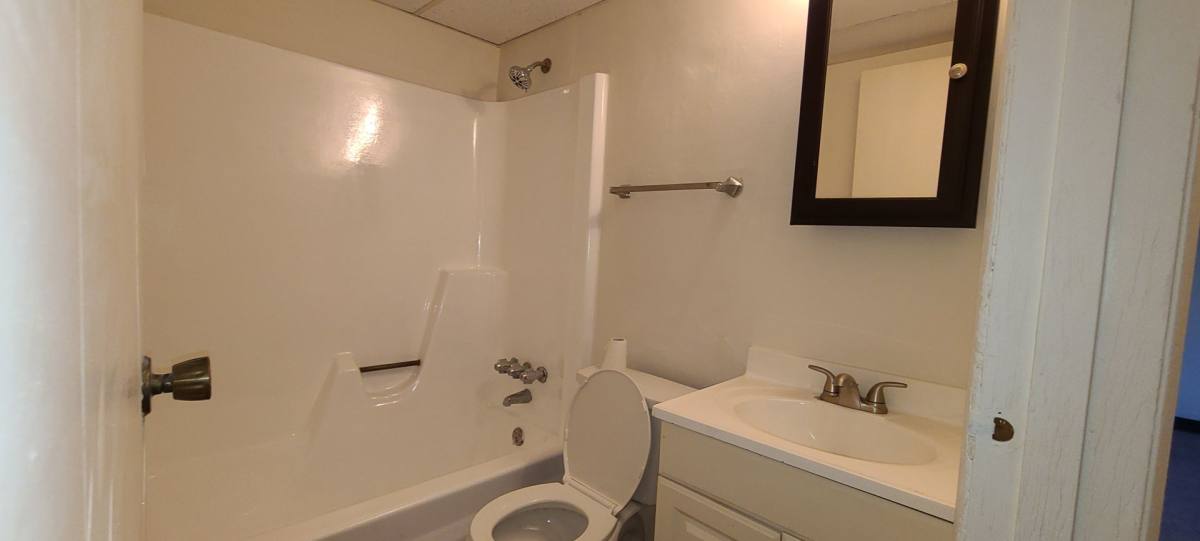Apartment for rent at 10 N Meadowcroft Ave, Pittsburgh, PA 15216