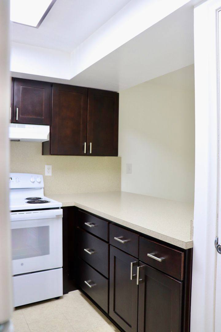 Apartment for rent at 482 SW 9th St, Boca Raton, FL 33432