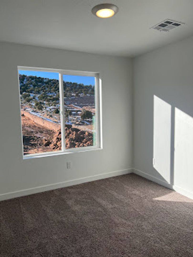 Townhouse for rent at 465 S May Dr, Cedar City, UT 84720