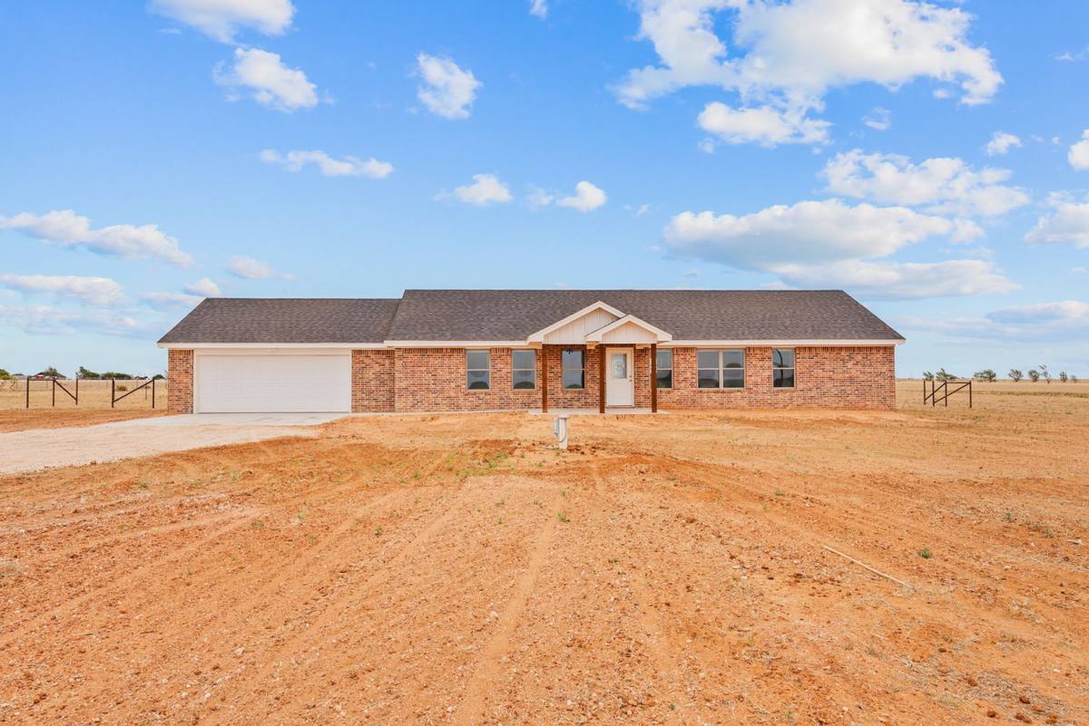 House for rent at 14804 N Cr, Shallowater, TX 79363
