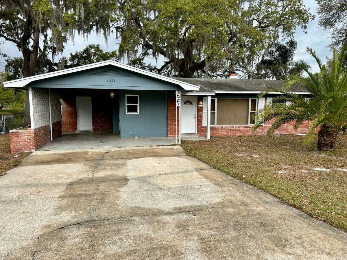 House for rent at 1317 Cambridge Dr, Kissimmee, FL 34747