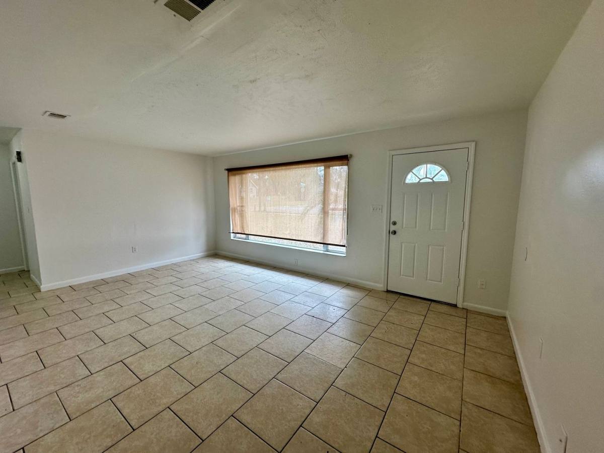 House for rent at 1317 Cambridge Dr, Kissimmee, FL 34747