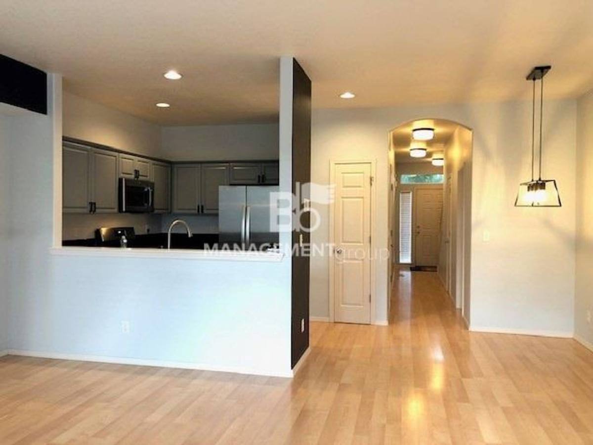 Townhouse for rent at 17222 NW Widgi Creek Court, Beaverton, OR 97006