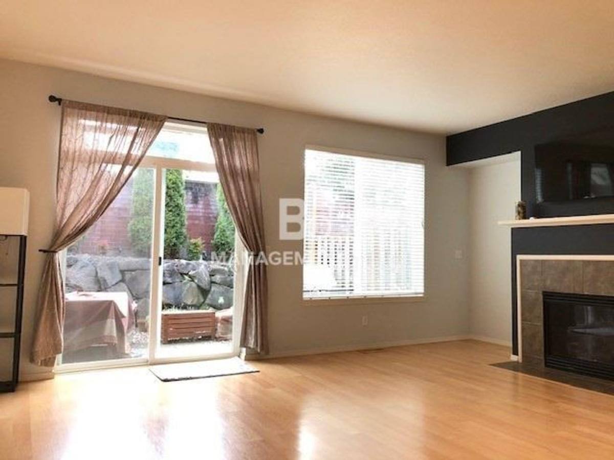 Townhouse for rent at 17222 NW Widgi Creek Court, Beaverton, OR 97006