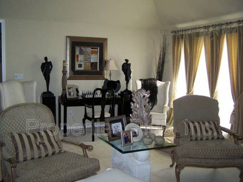 House for rent at 7916 S 77th E Ave, Tulsa, OK 74136