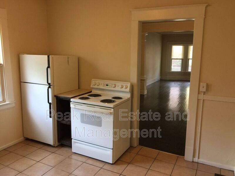 Apartment for rent at 738 Oakland Ave SW, Grand Rapids, MI 49503